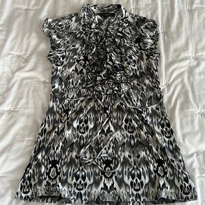 Heart and Soul Women’s Short Sleeve V Neck Blouse size Small